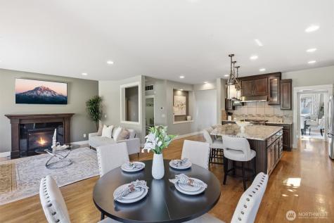 27260 SE 19th Place Sammamish WA 98075