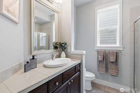 27260 SE 19th Place Sammamish WA 98075