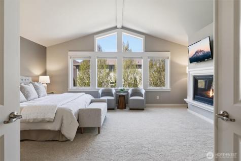 27260 SE 19th Place Sammamish WA 98075