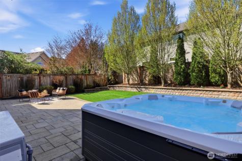 27260 SE 19th Place Sammamish WA 98075