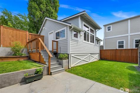 809 12th Street Bellingham WA 98225