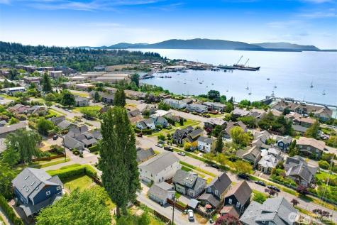 809 12th Street Bellingham WA 98225