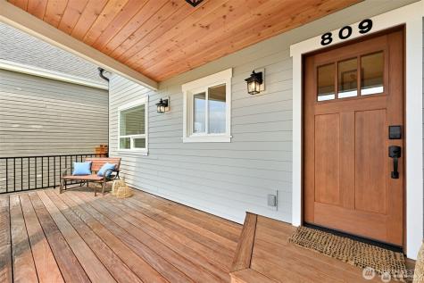 809 12th Street Bellingham WA 98225
