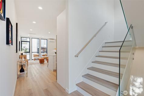 11231 Greenwood Avenue N Seattle WA 98133