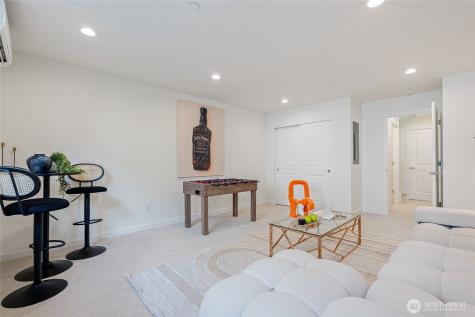 11231 Greenwood Avenue N Seattle WA 98133