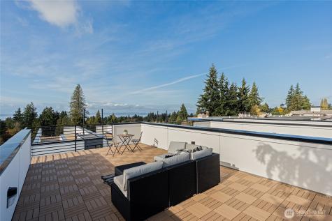 11231 Greenwood Avenue N Seattle WA 98133