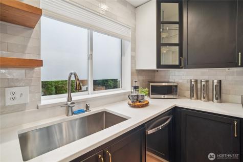 127 25th Avenue E Seattle WA 98112