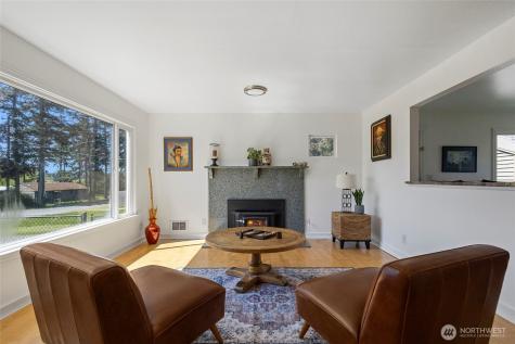 544 NE Easy Street Oak Harbor WA 98277