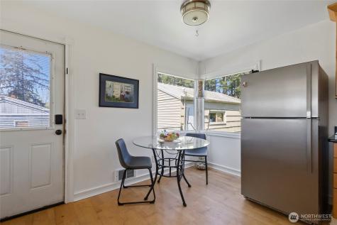 544 NE Easy Street Oak Harbor WA 98277