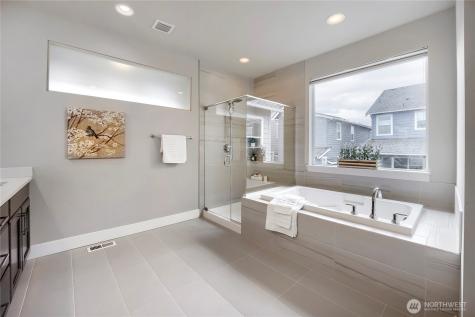 23641 SE 269th Court Maple Valley WA 98038