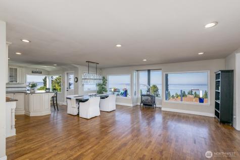 5037 33rd Avenue W Everett WA 98203