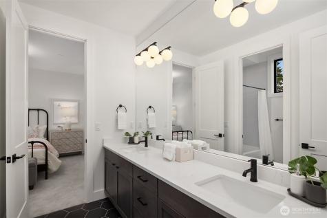 10609 NE 46th Kirkland WA 98033