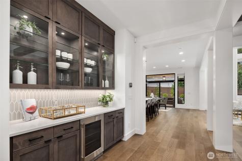 10609 NE 46th Kirkland WA 98033