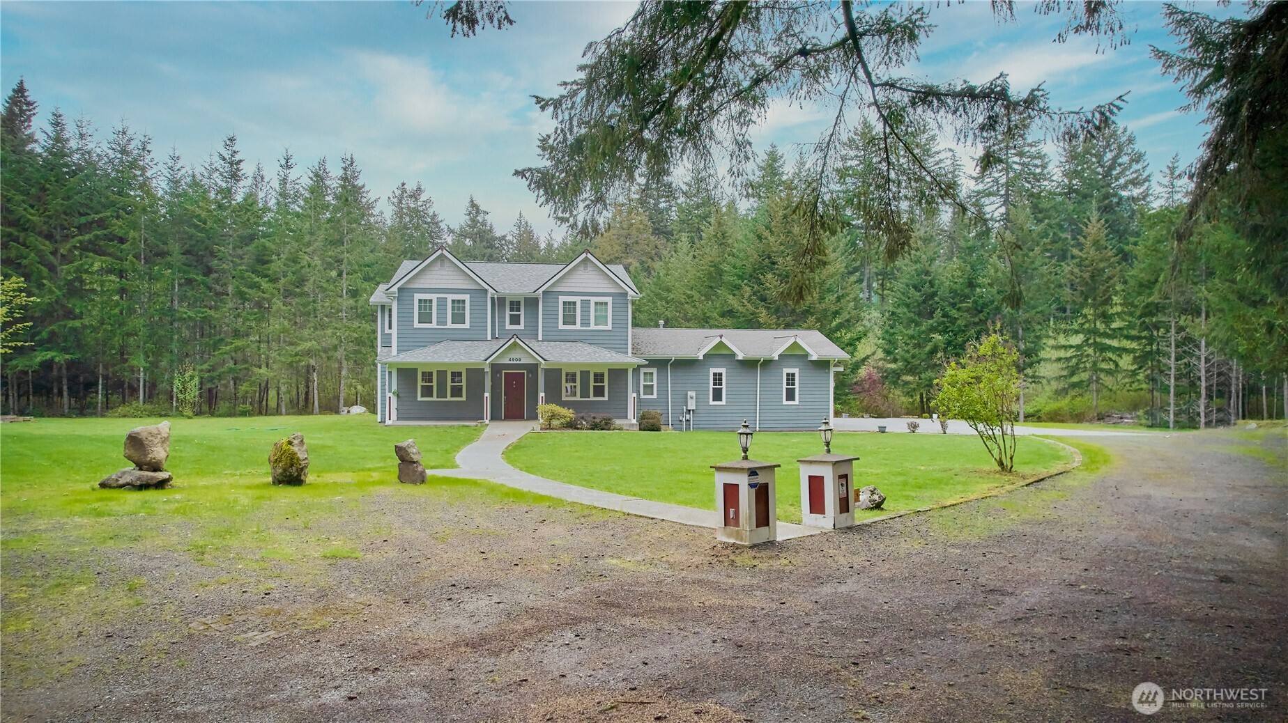 4909 SW Old Clifton Road Port Orchard WA 98367