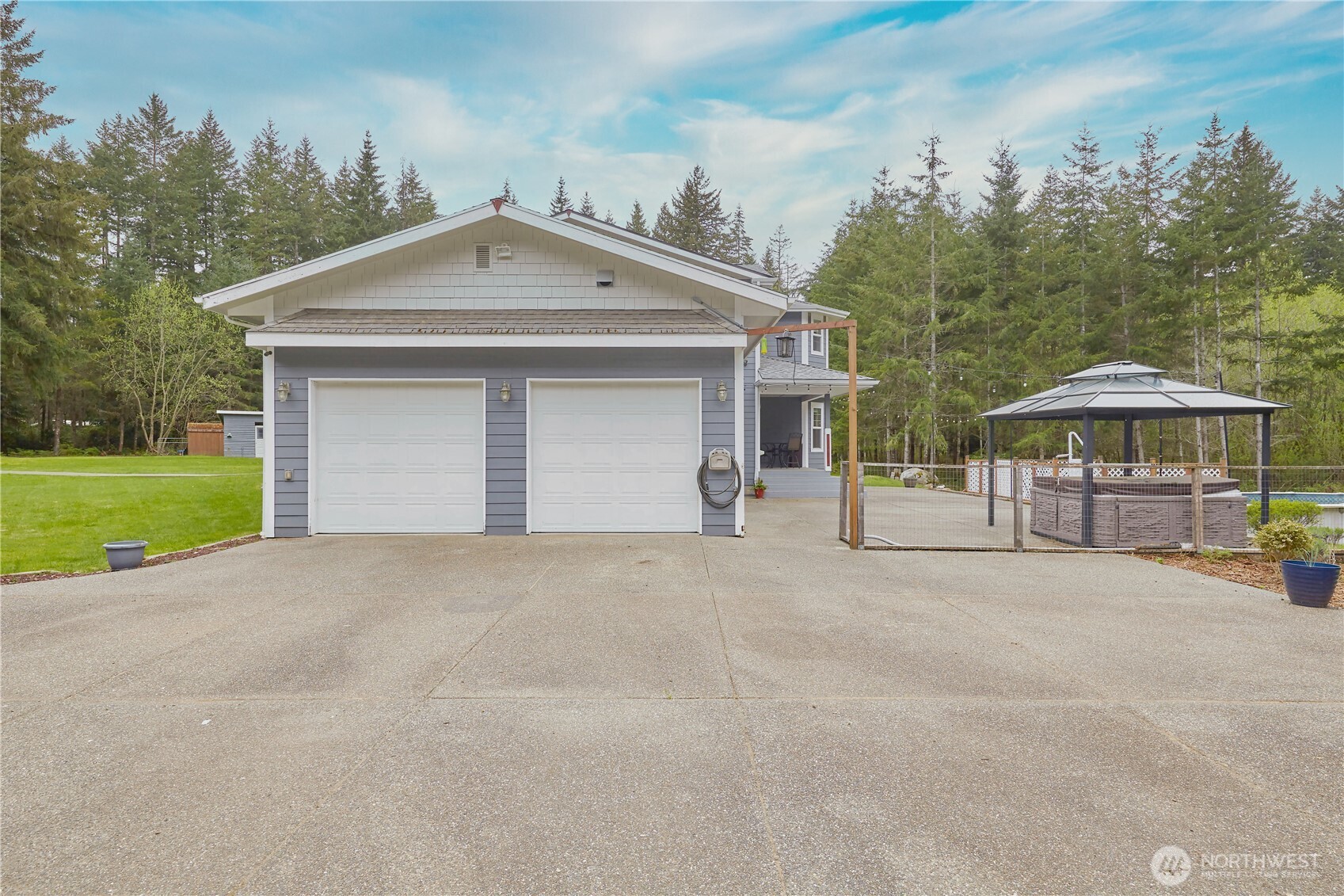 4909 SW Old Clifton Road Port Orchard WA 98367