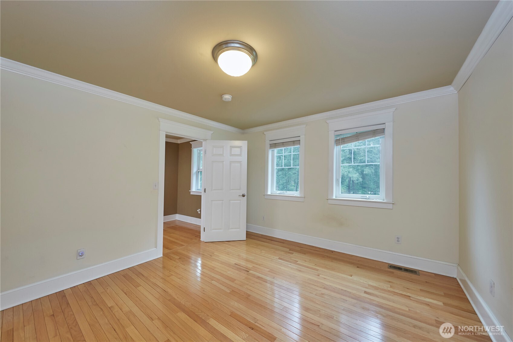 4909 SW Old Clifton Road Port Orchard WA 98367