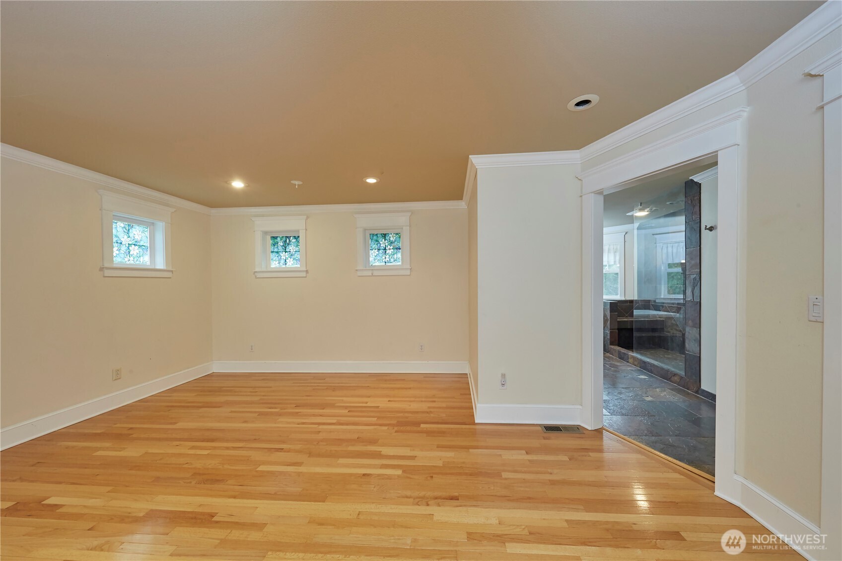 4909 SW Old Clifton Road Port Orchard WA 98367