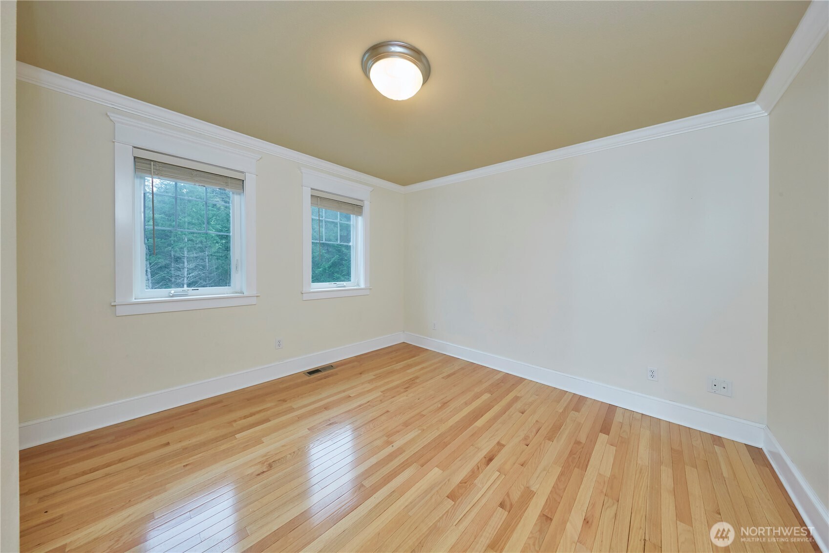 4909 SW Old Clifton Road Port Orchard WA 98367