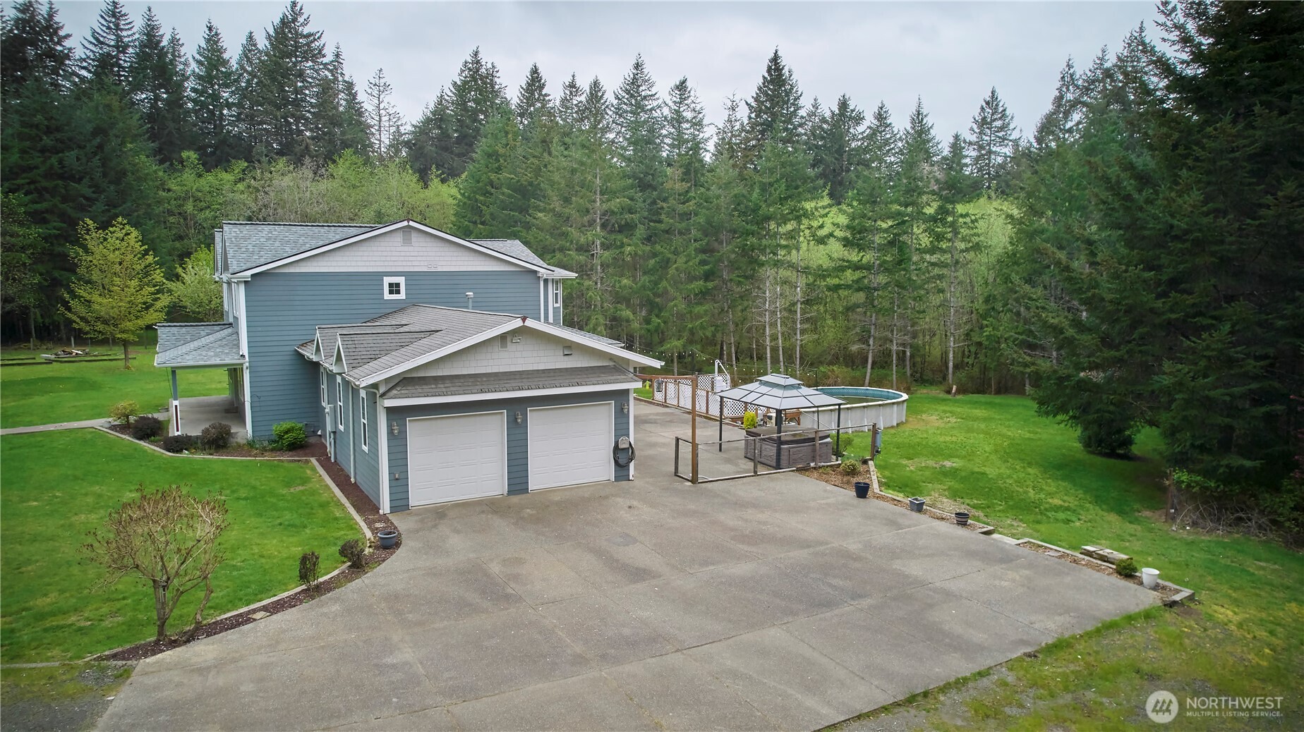 4909 SW Old Clifton Road Port Orchard WA 98367