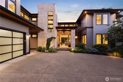 946 7TH Fox Island WA 98333