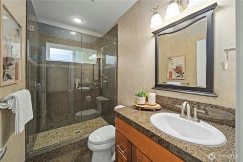 11028 E Riverside Drive Bothell WA 98011