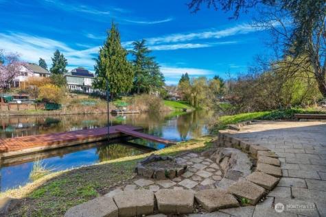 11028 E Riverside Drive Bothell WA 98011