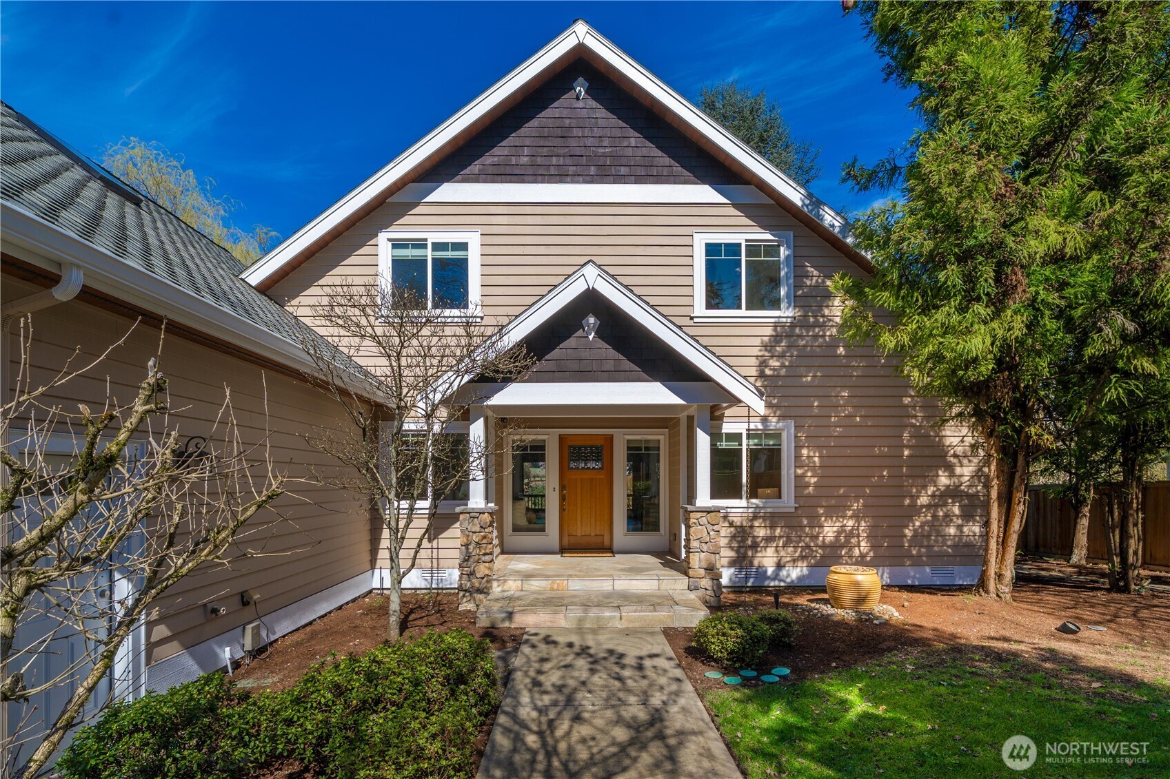 11028 E Riverside Drive Bothell WA 98011