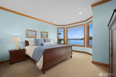 2727 E Lake Sammamish Parkway NE Sammamish WA 98074