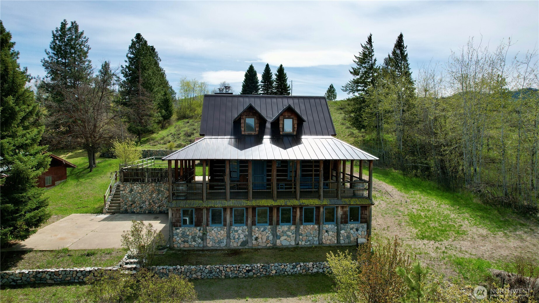 132 Twin Lakes Road Winthrop WA 98862
