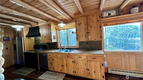 132 Twin Lakes Road Winthrop WA 98862