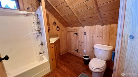 132 Twin Lakes Road Winthrop WA 98862