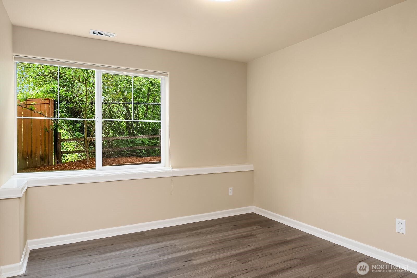 10337 155th Avenue NE Redmond WA 98052