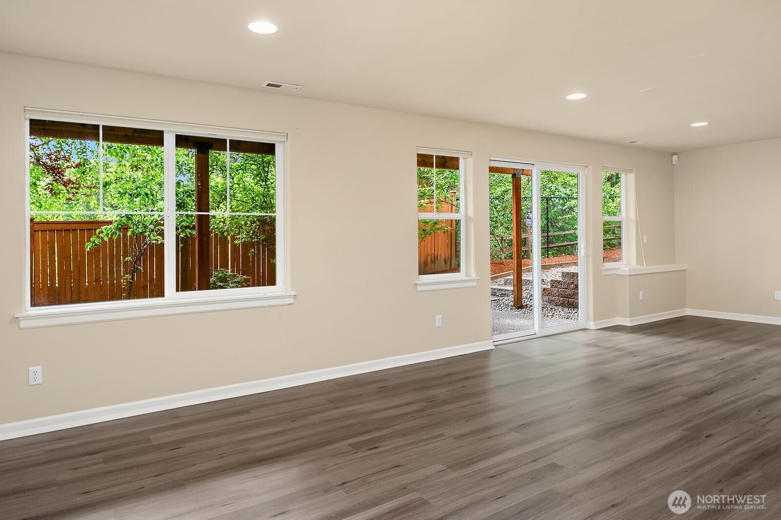 10337 155th Avenue NE Redmond WA 98052