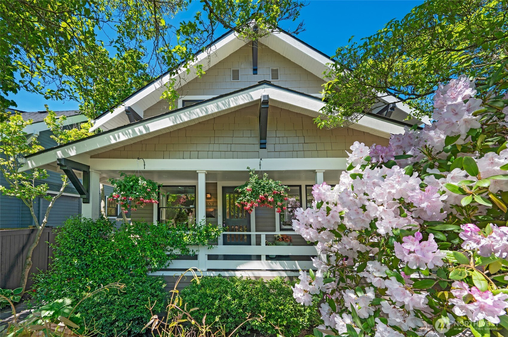 5207 Wallingford Avenue N Seattle WA 98103