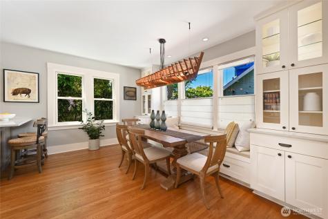5207 Wallingford Avenue N Seattle WA 98103