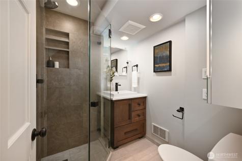 5207 Wallingford Avenue N Seattle WA 98103