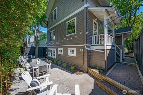 5207 Wallingford Avenue N Seattle WA 98103