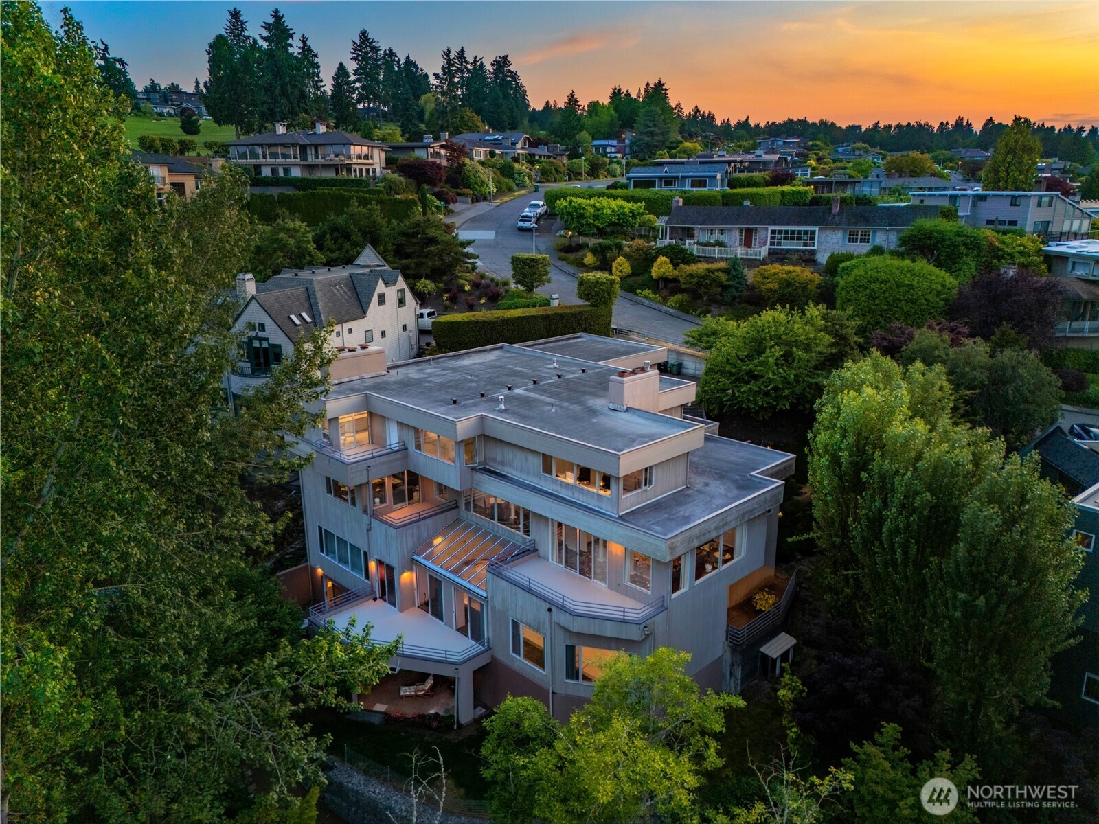 8508 54th Avenue NE Seattle WA 98115