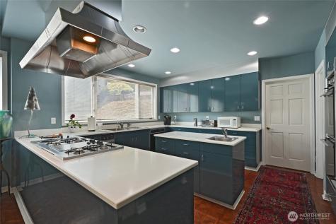 8508 54th Avenue NE Seattle WA 98115