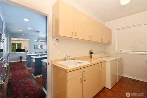 8508 54th Avenue NE Seattle WA 98115
