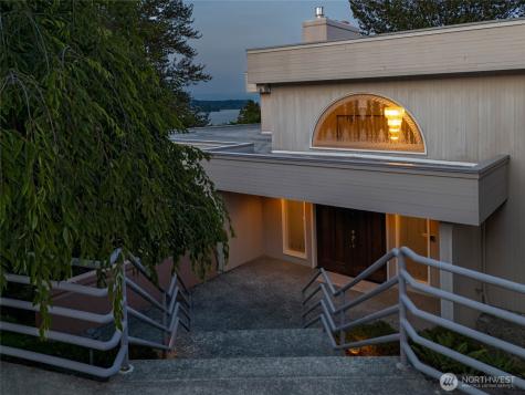 8508 54th Avenue NE Seattle WA 98115