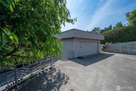 8508 54th Avenue NE Seattle WA 98115