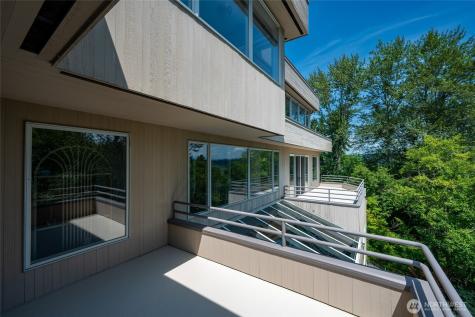 8508 54th Avenue NE Seattle WA 98115