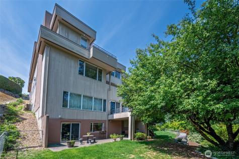 8508 54th Avenue NE Seattle WA 98115