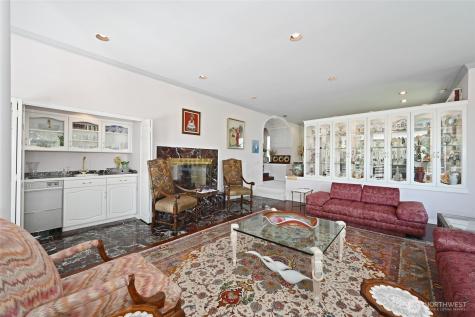 8508 54th Avenue NE Seattle WA 98115