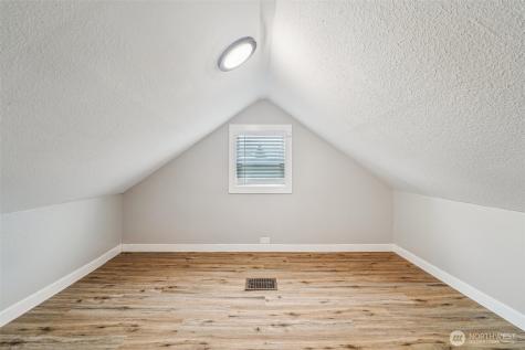 2406 100th Street SE Everett WA 98208