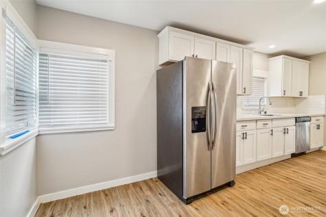 2406 100th Street SE Everett WA 98208