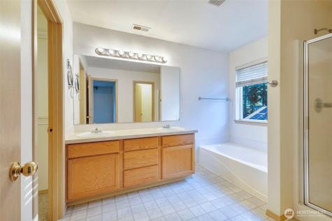 20702 190th Avenue E Orting WA 98360