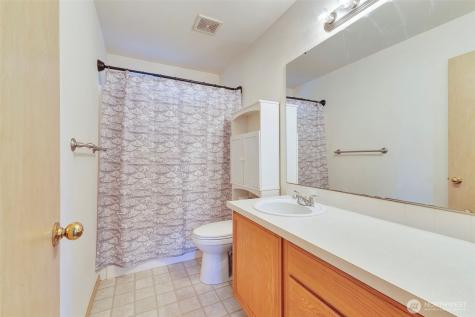 20702 190th Avenue E Orting WA 98360