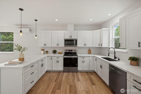 4955 Henley Street Blaine WA 98230
